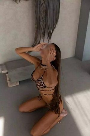 Сара из Нижневартовск - интим фото