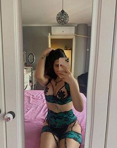 Брюнетки, Сара - фото и отзывы