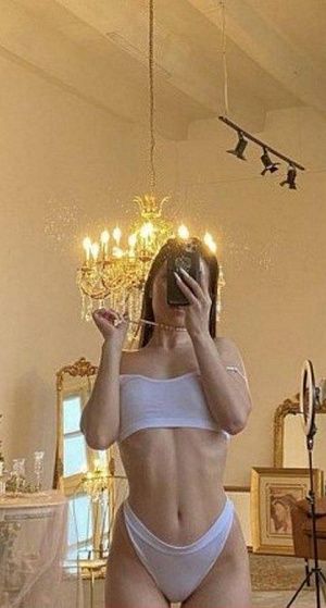 Элина из Нижневартовск - интим фото